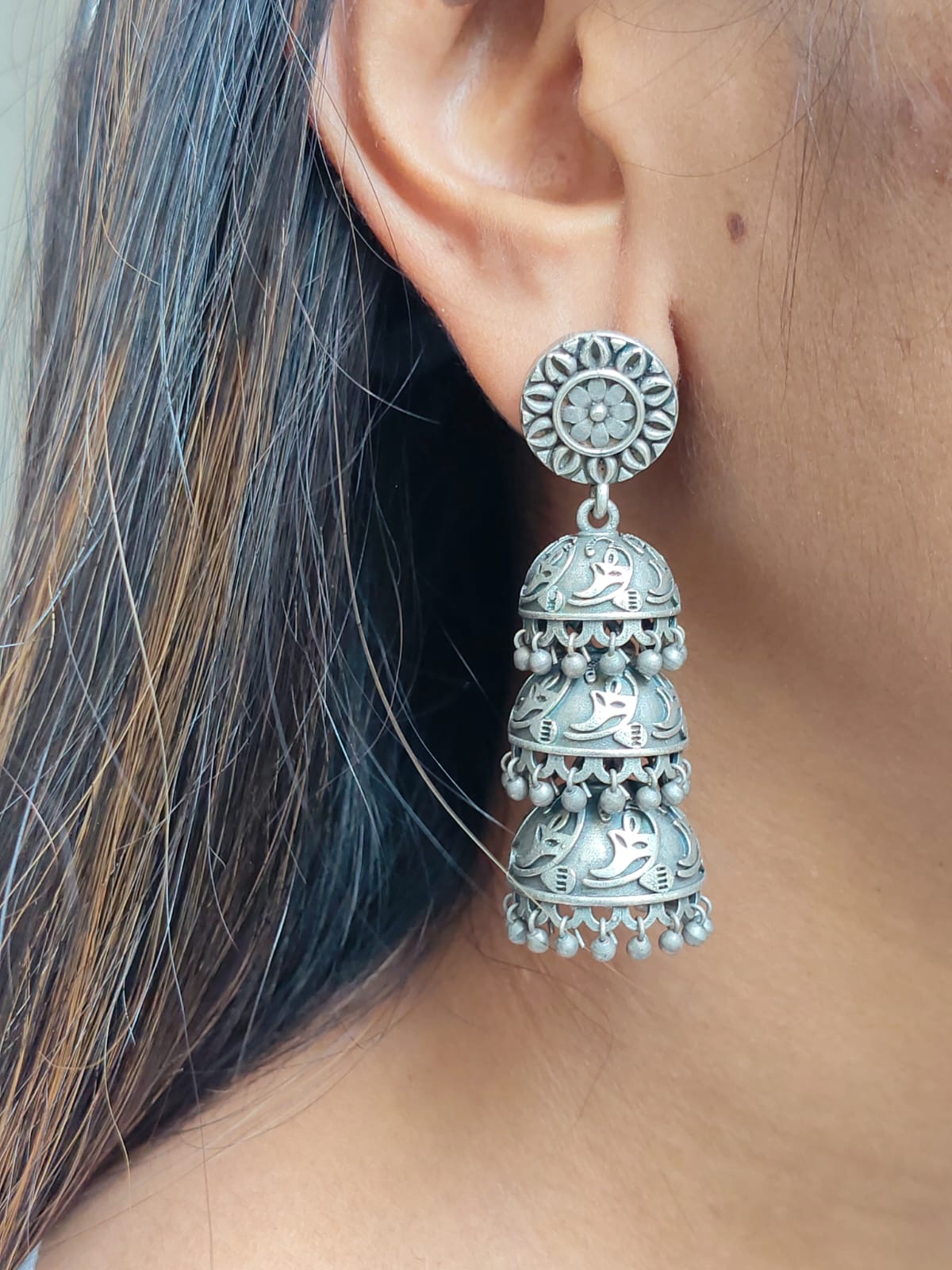 Silver lookalike jhumka 