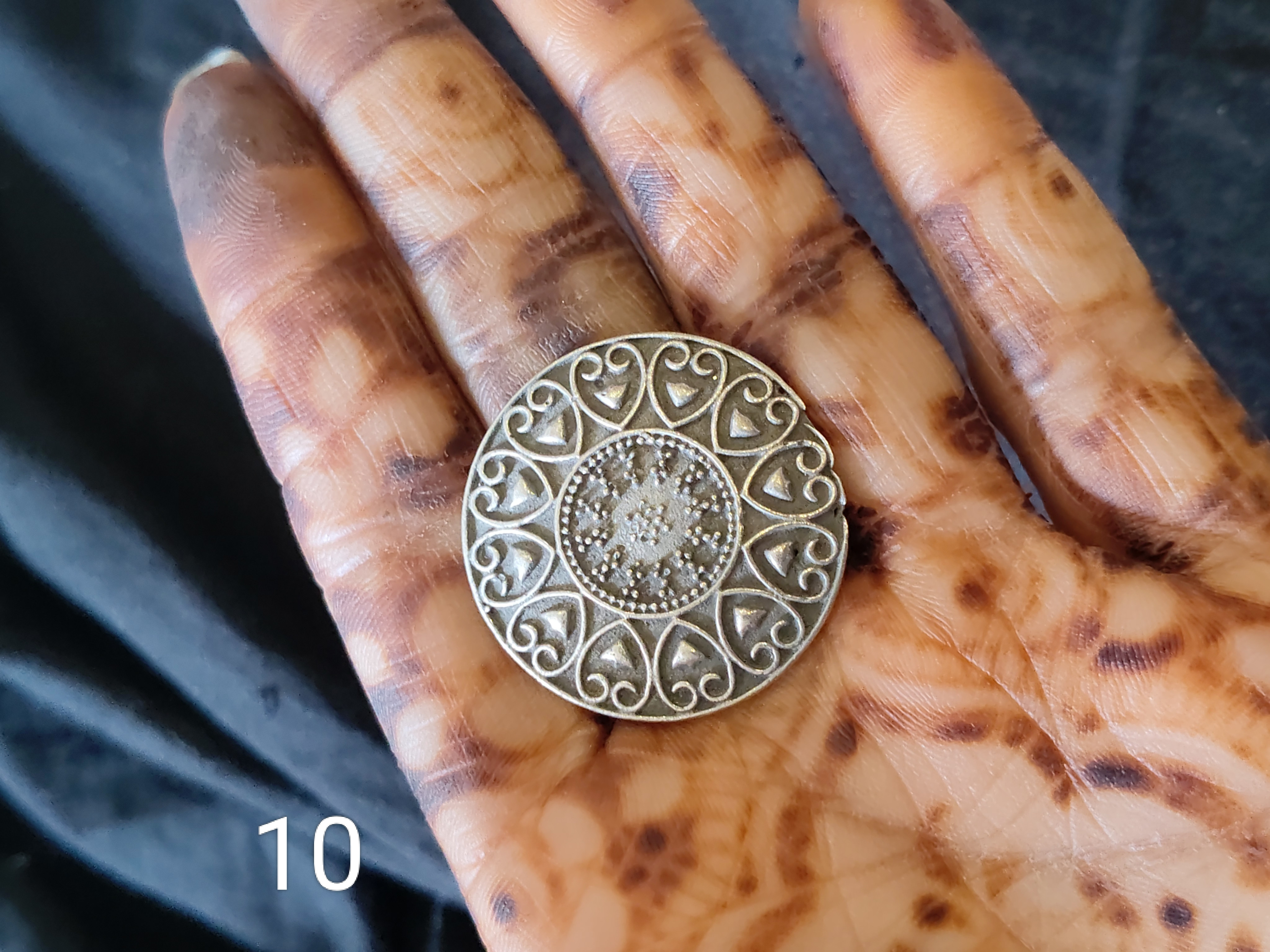 Silver lookalike ring 