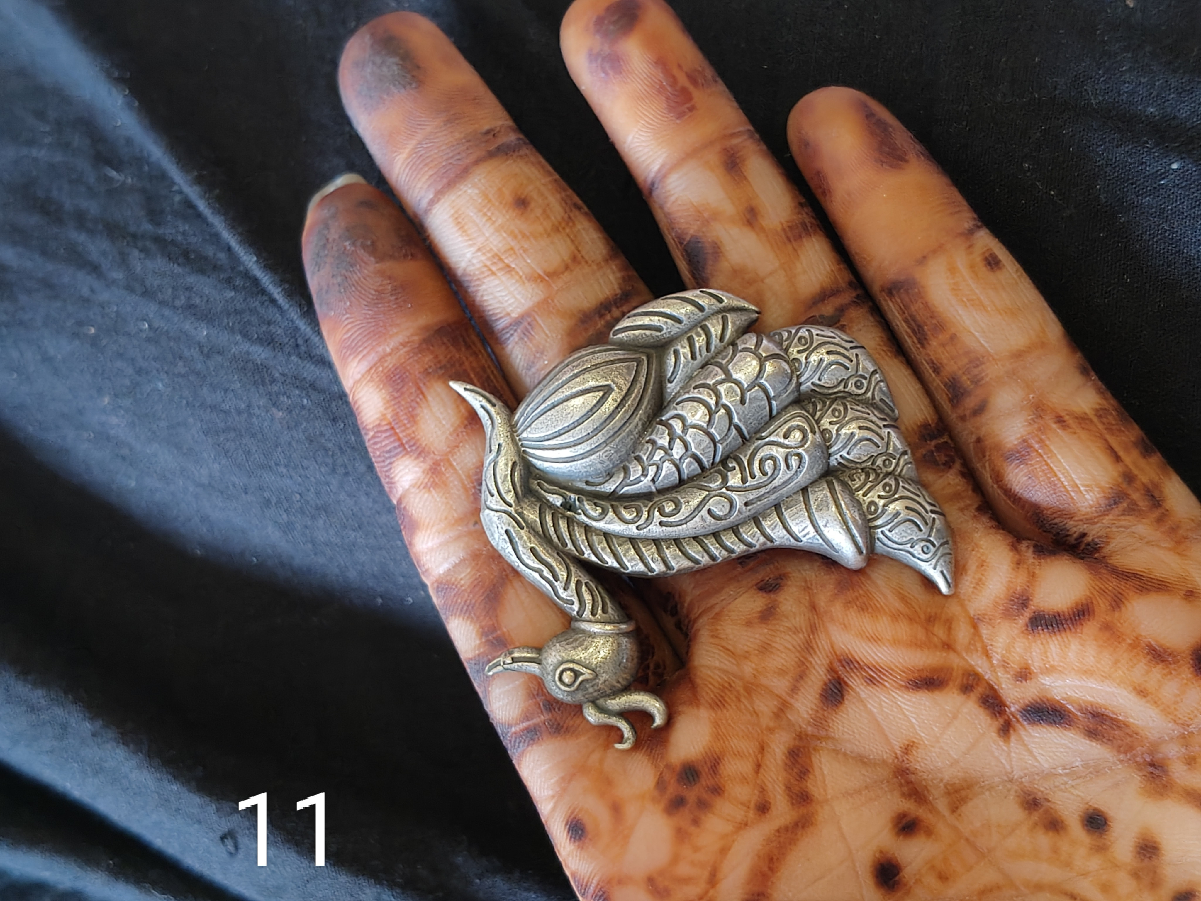 Silver lookalike ring 