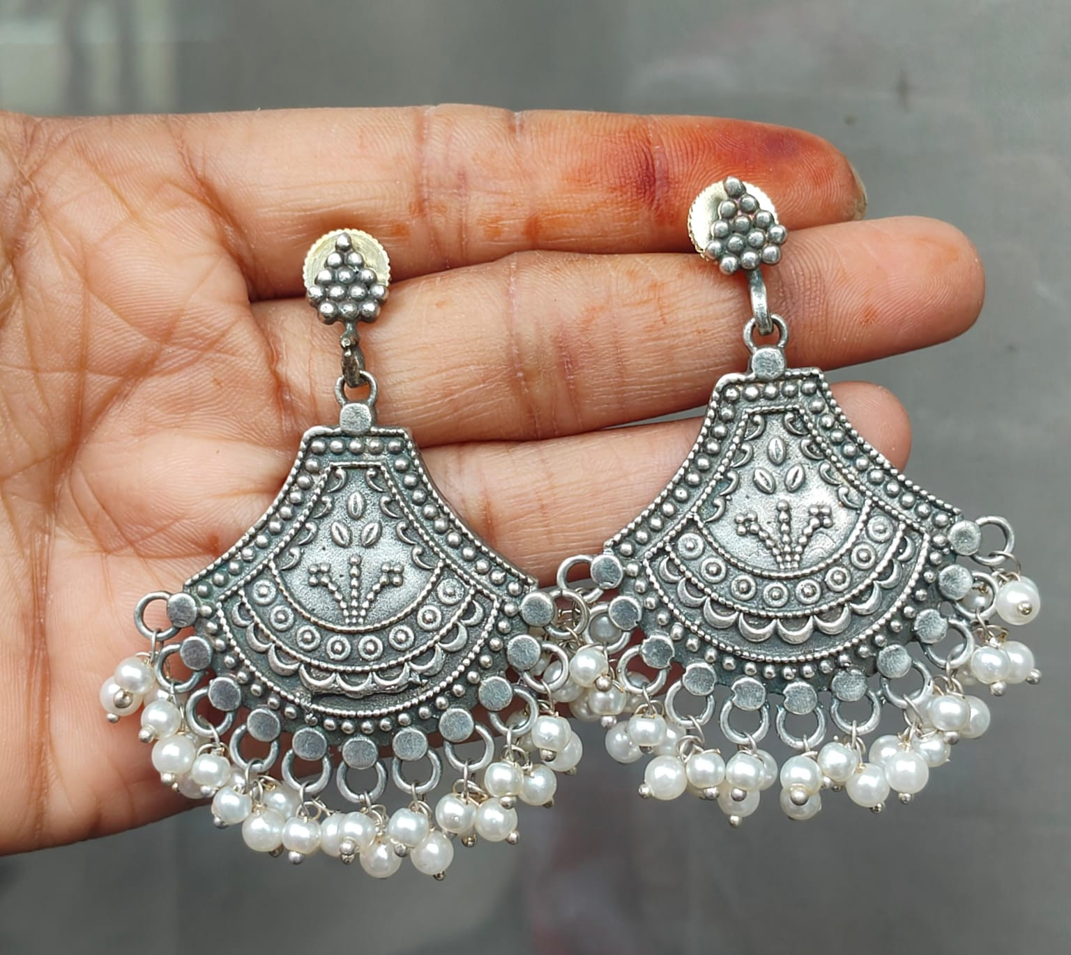 Silver lookalike earrings 